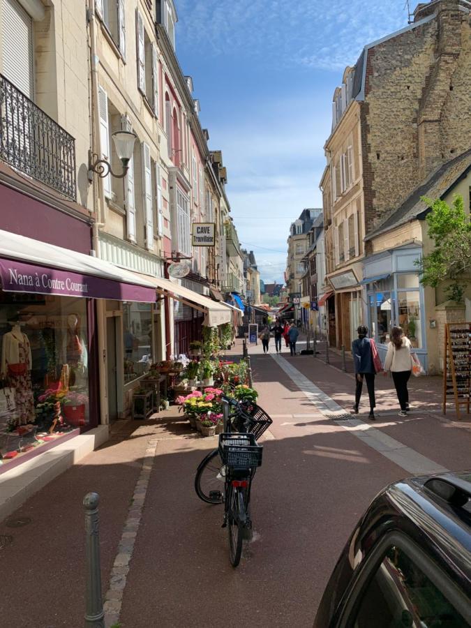 Les Parasols De Trouvilleアパートメント エクステリア 写真